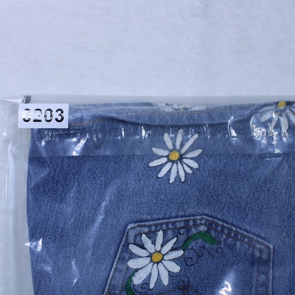 Levi's Customized Skirt Daisy Painted Jeans - Picture 10 of 10